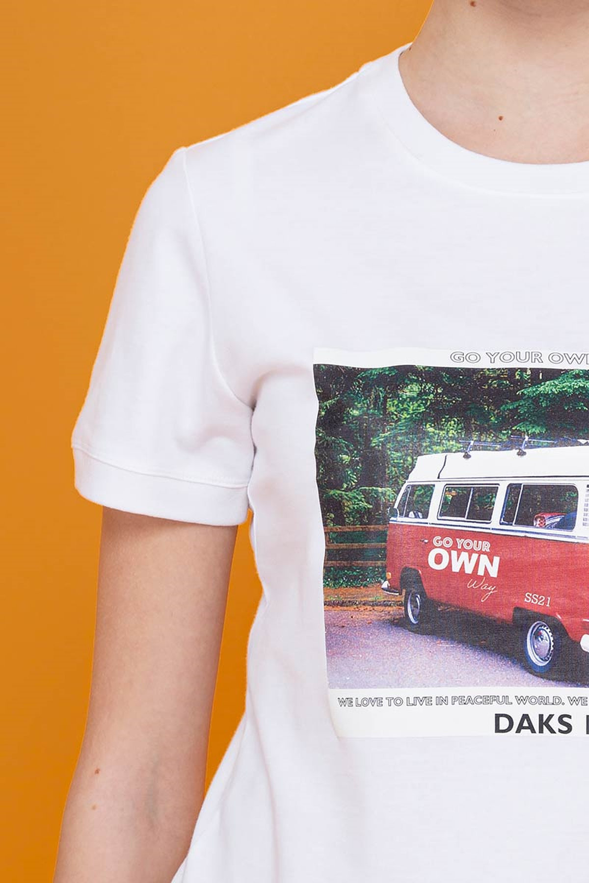 【DAKS10】キャンピングカープリントTシャツ 詳細画像 1