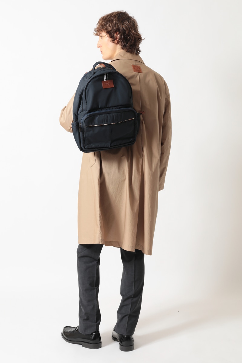 軽量ナイロン&times;レザー ハウスチェックディテール PC収納バックパック 詳細画像 ネイビー